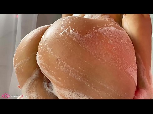 ❤️ Brunette شاور میں شدید orgasm کے لئے وائبریٹر کے ساتھ بلی میں مشت زنی کرتی ہے۔ ❌  فحش میں ur.nullscripts.top ❌